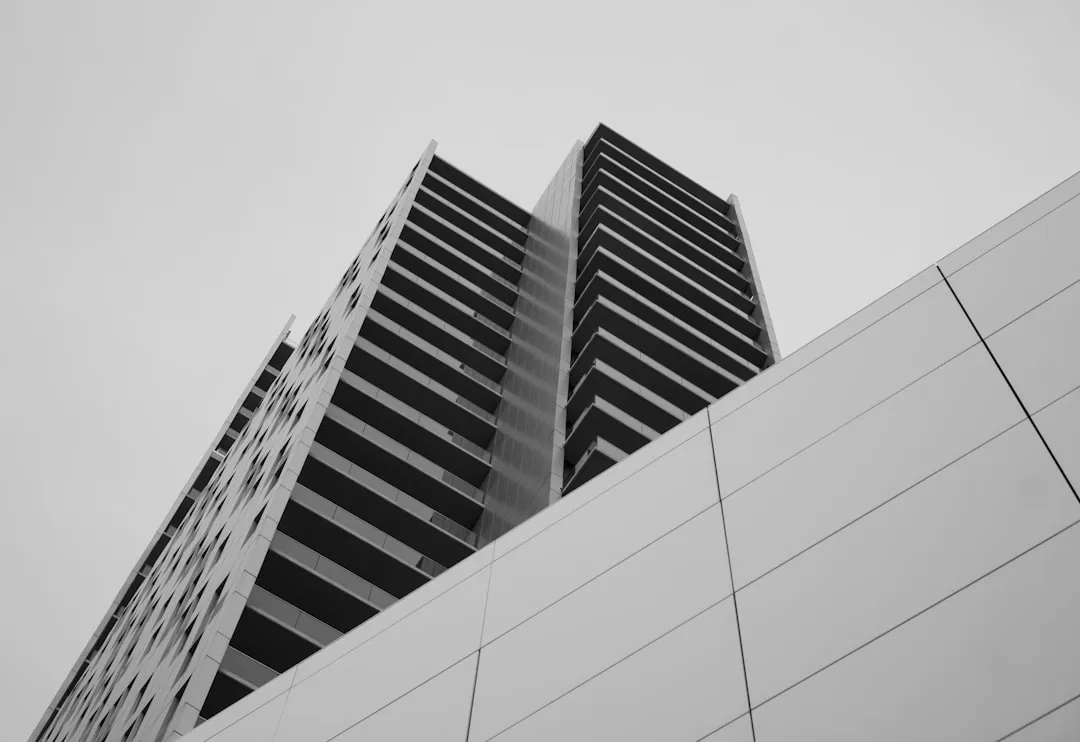 固态继电器型号参数对比与选型要点分析